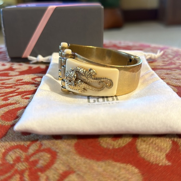 Cabi Seahorse Cuff - Picture 3 of 3